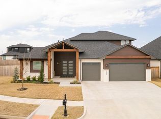 15449 Hatterly Ln, Edmond, OK 73013