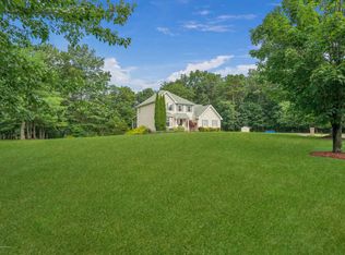 22 Willetta Dr, Jackson, NJ