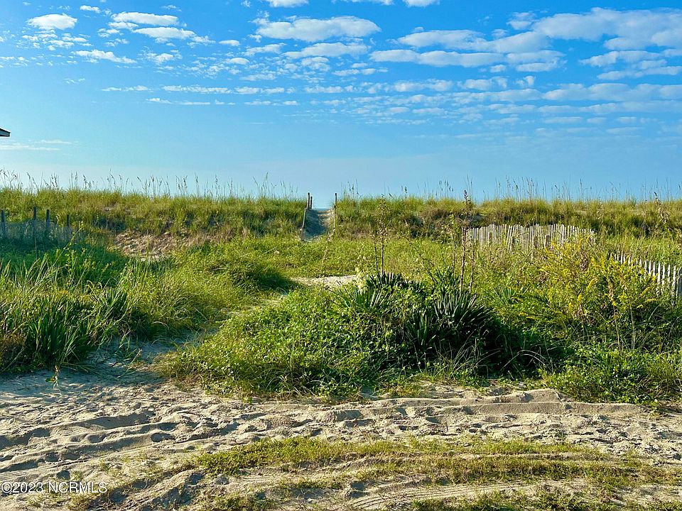 1st image of 621 E Beach Drive