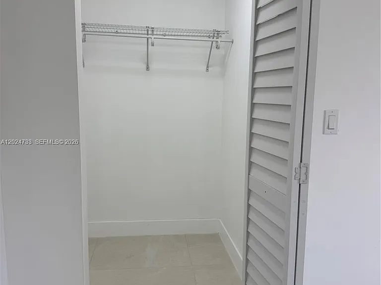 3305 SW 28th St #3305 — Photo 11