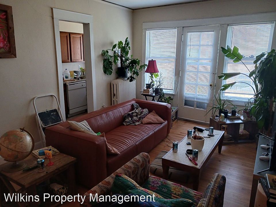 1st image of 719 E Knapp St #44