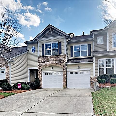 1st image of 216 Park View Dr #39