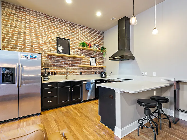 2525 College St #1105 — Photo 8