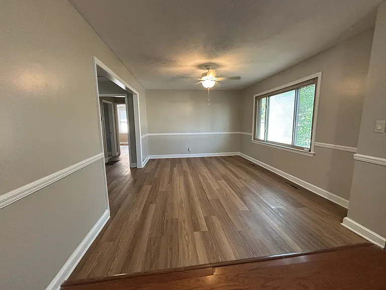 4937 Walnut Dr — Photo 7