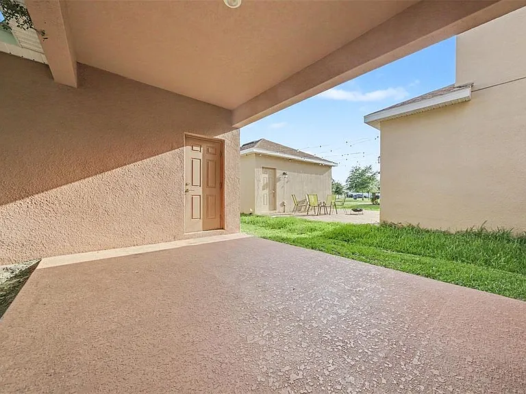 11118 Longleaf Woods Dr — Photo 7