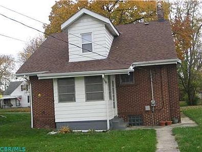 2nd image of 2778 Thorndale Ave
