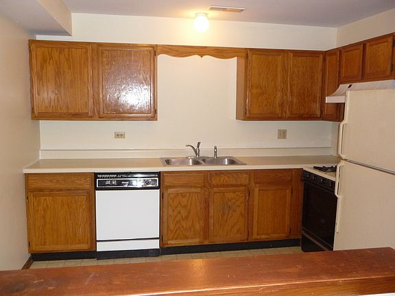 5th image of 2254 Abbeywood Dr APT B