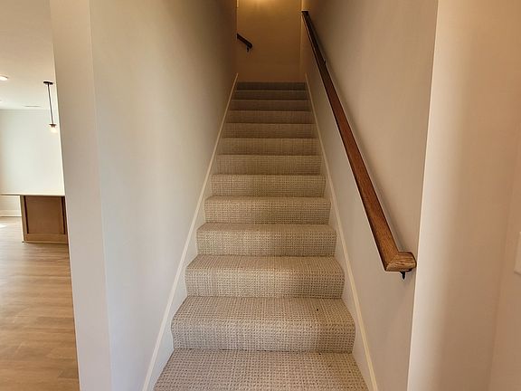 5th image of 402 Cottage Ln Lot 11