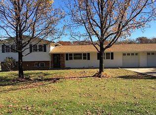 1410 Highway Dd, Defiance, MO 63341