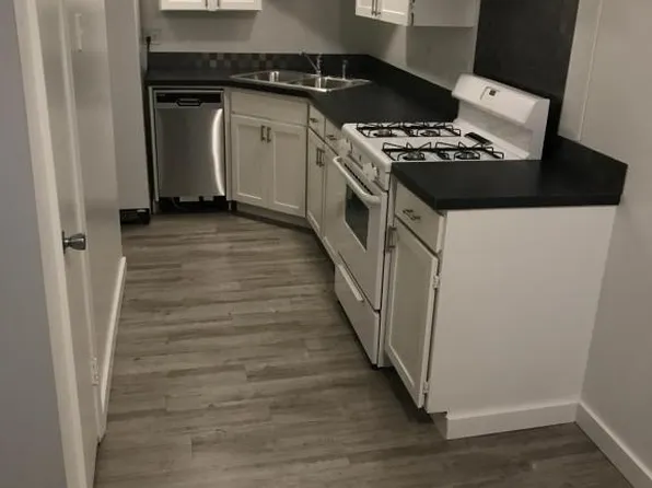 719 Whitcomb St APT A, Kalamazoo, MI 49008