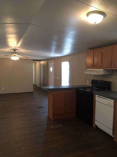 2nd image of 3400 Nne Loop 323 Trlr 16