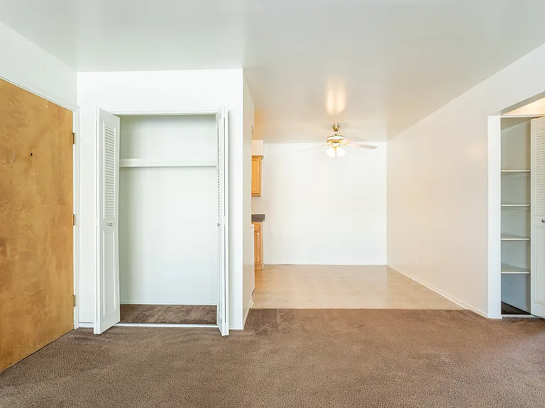Newport Park Apartments — Photo 7