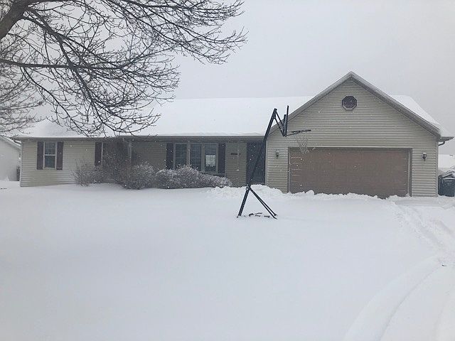 1st image of 1387 S Carrington Ln