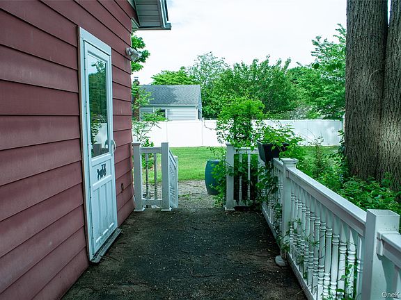 5th image of 22 Oakland Avenue
