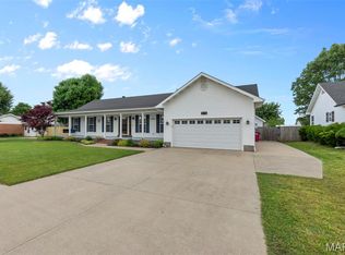 915 Pine St, Sikeston, MO 63801