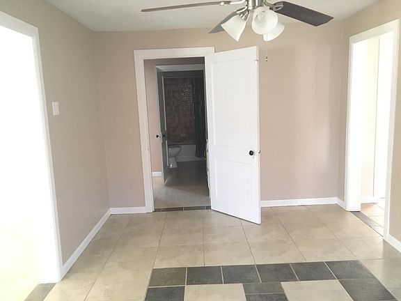 5th image of 2558 Barbara St