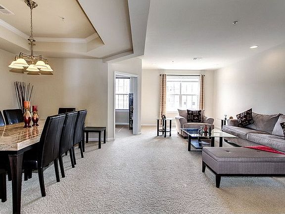 2nd image of 43664 McDowell Sq
