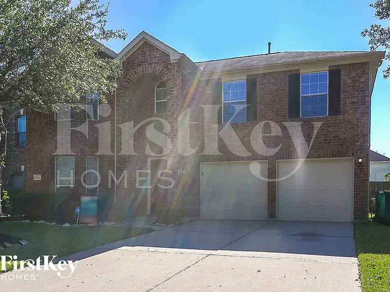 21919 Whispering Daisy Ct — Photo 1