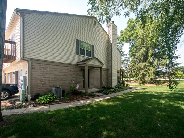 3007 Forest Creek Ct, Ann Arbor, MI 48108