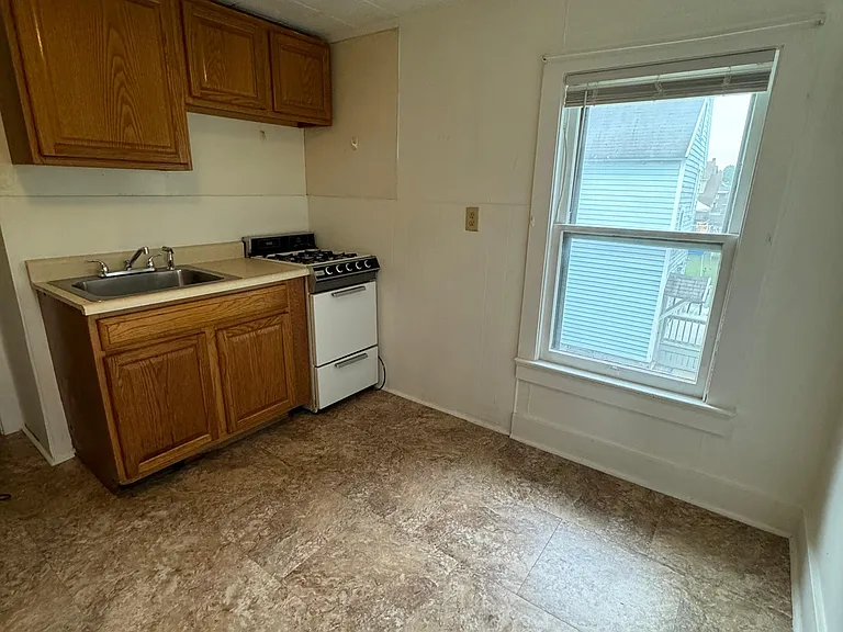 700 W Dominick St #4 — Photo 23