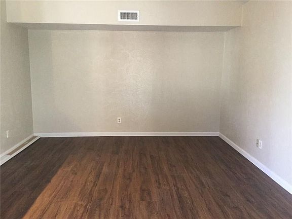 2nd image of 668 Stonehenge Dr