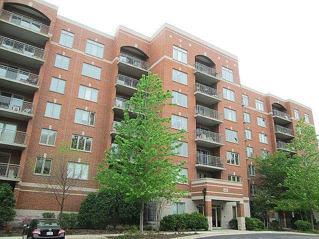 1st image of 410 S Western Ave Unit 306