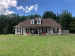 114 Belle Rdg, Mooreville, MS 38857