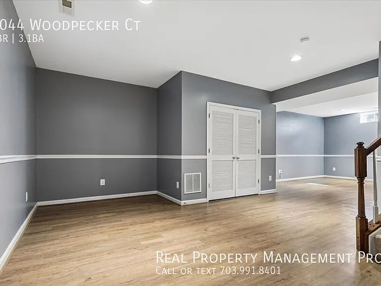 9044 Woodpecker Ct — Photo 25