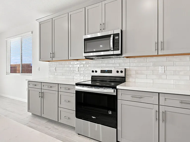 2516 Golden Bear St — Photo 17