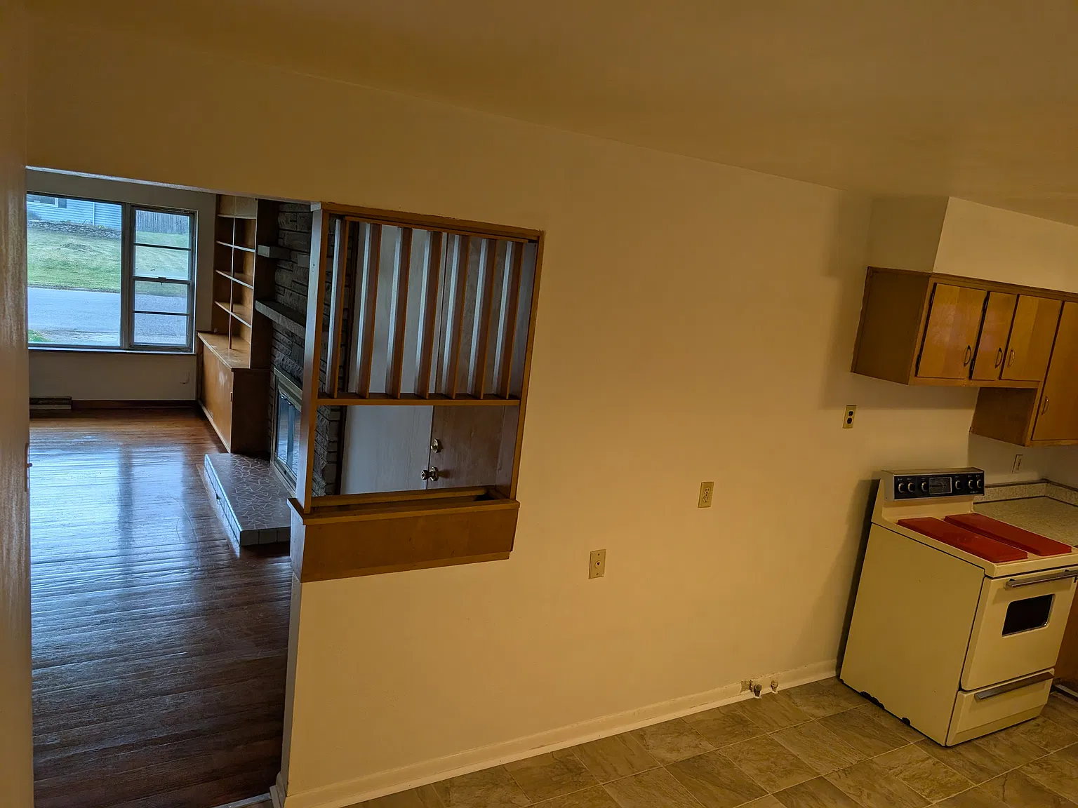 2 bed, 800 sqft, $900 — Photo 3