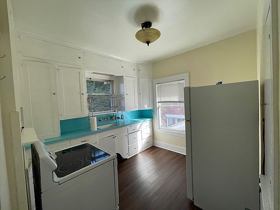2nd image of 1118 N 5th St