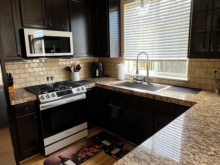 13977 Passage Pkwy — Photo 9