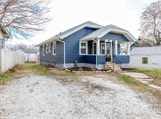 2023 E 14th St, Des Moines, IA 50316