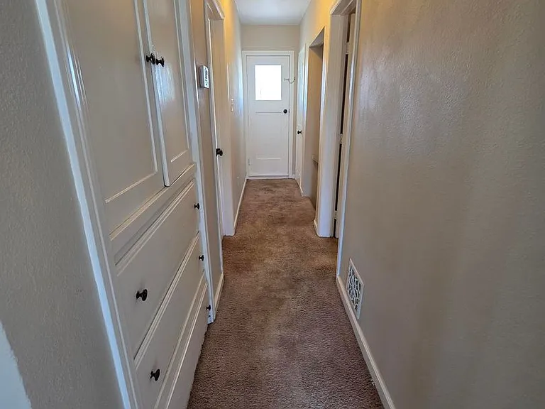 2641 N Arrowhead Ave — Photo 28