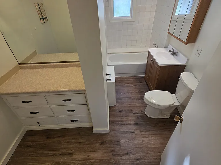 2612 Erie Ave #2 — Photo 17