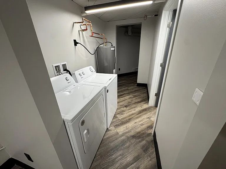 217 S Badger Ave — Photo 13