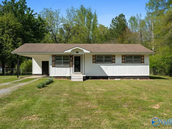 327 Joy Dr, Scottsboro, AL 35768