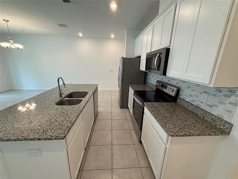 15025 Willow Arbor Cir — Photo 6