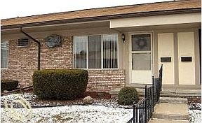 3rd image of 25219 Potomac Dr