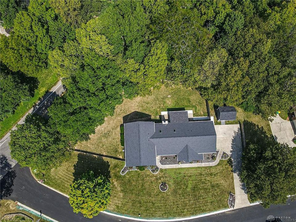 2750 E Tara Trl, Beavercreek, OH 45434 MLS 894156 Zillow