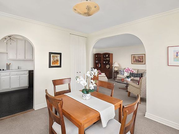 5th image of 505 E 79th St APT 10J