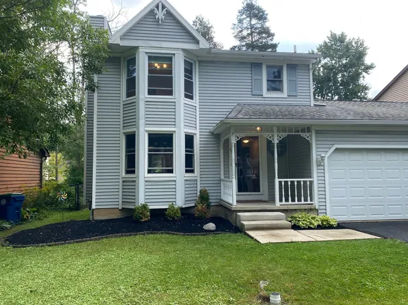 39 Brockmoore Dr, East Amherst, NY 14051