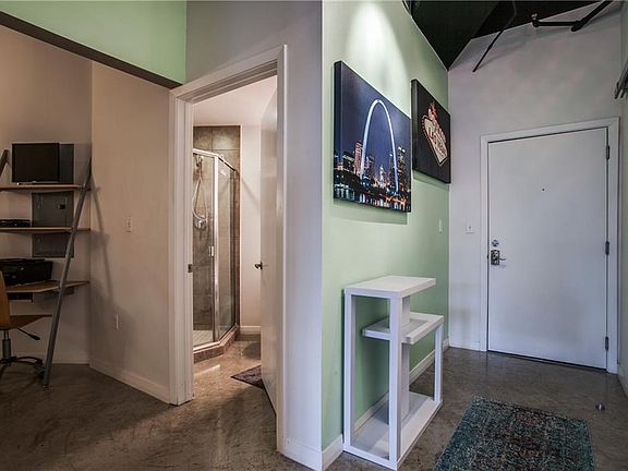 5th image of 1001 Belleview St #608