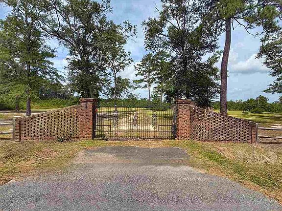 3rd image of 717 Higgins Rd