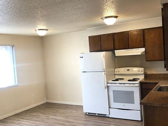 5th image of 503 N Emerson Ave APT 201