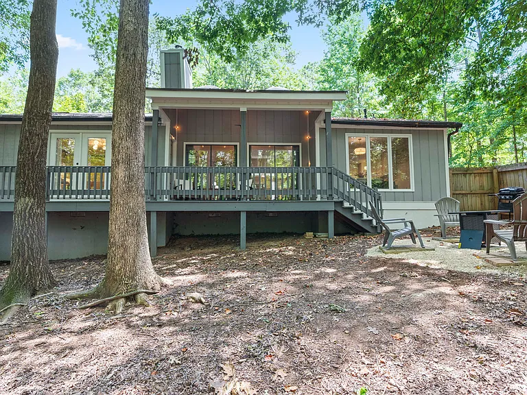 420 Cedar Ln — Photo 32