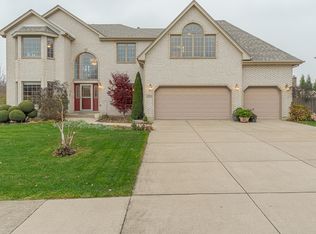 21402 Longview Dr, Frankfort, IL 60423