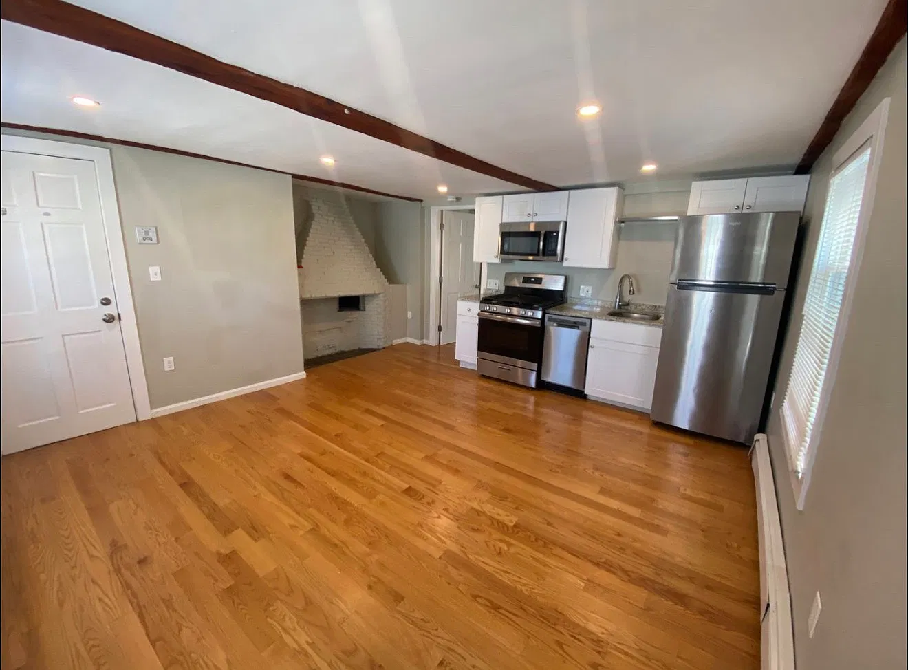1 bed, $2,200 — Photo 2