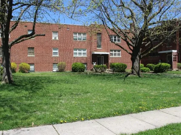 520 Wabash Ave APT 11, Mattoon, IL 61938