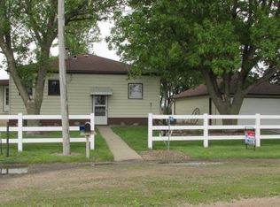 2097 Racine Ave, Fort Dodge, IA 50501